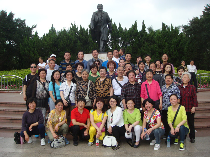 寶業(yè)集團公司退休職工第一批“港、澳”游